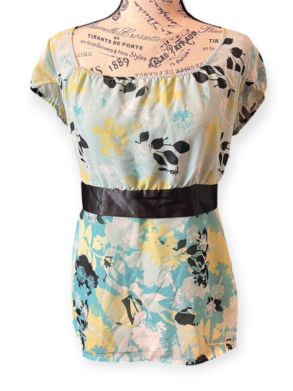 Apt. 9 blue Floral babydoll blouse with satin tie back cottagecore romantic